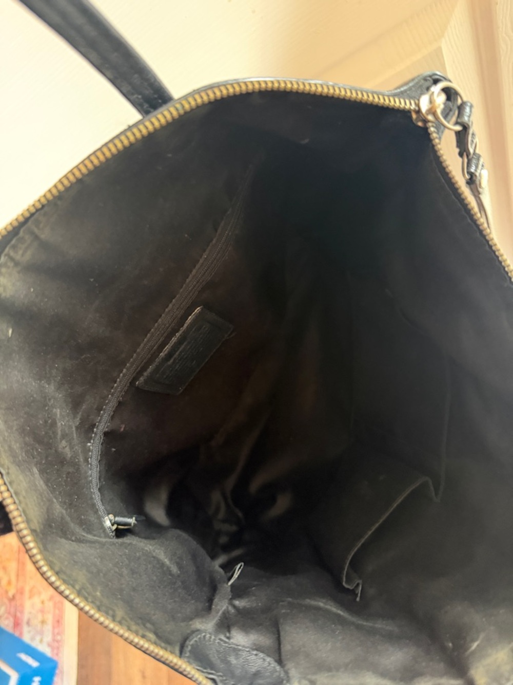 Coach Signature Daisy Tote Bag | Black & Grey Canvas | F18935 - Picture 6 of 6